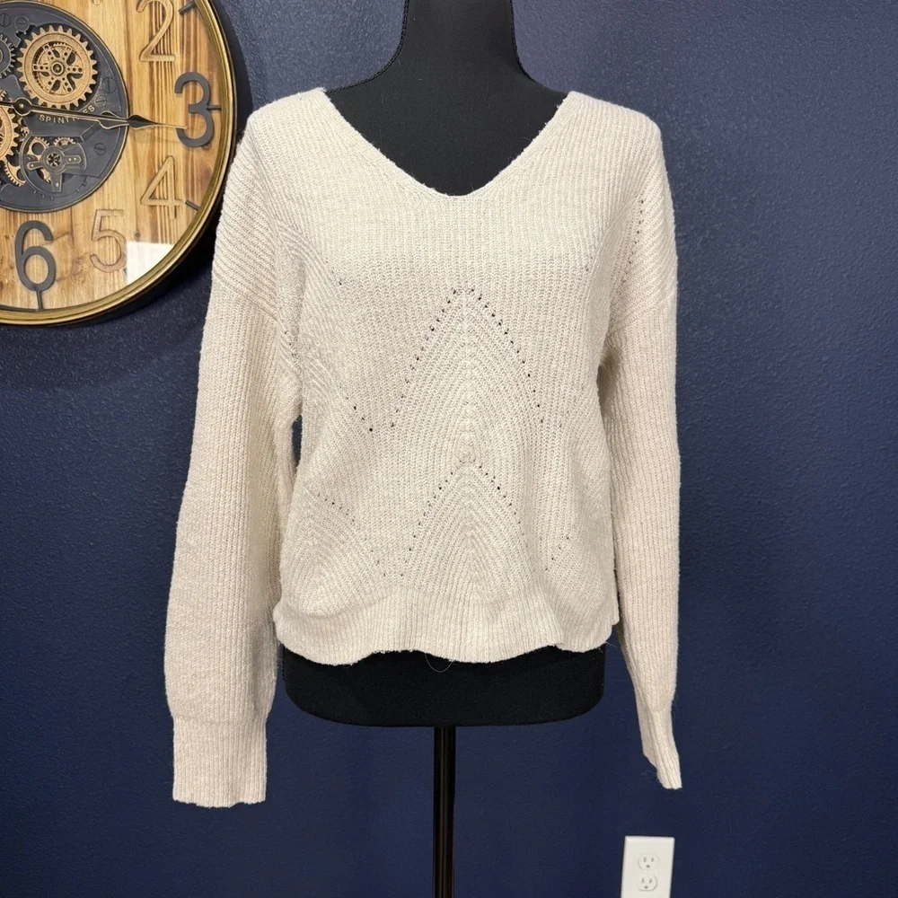 Pink Rose Cream V-Neck Sweater, Size XS